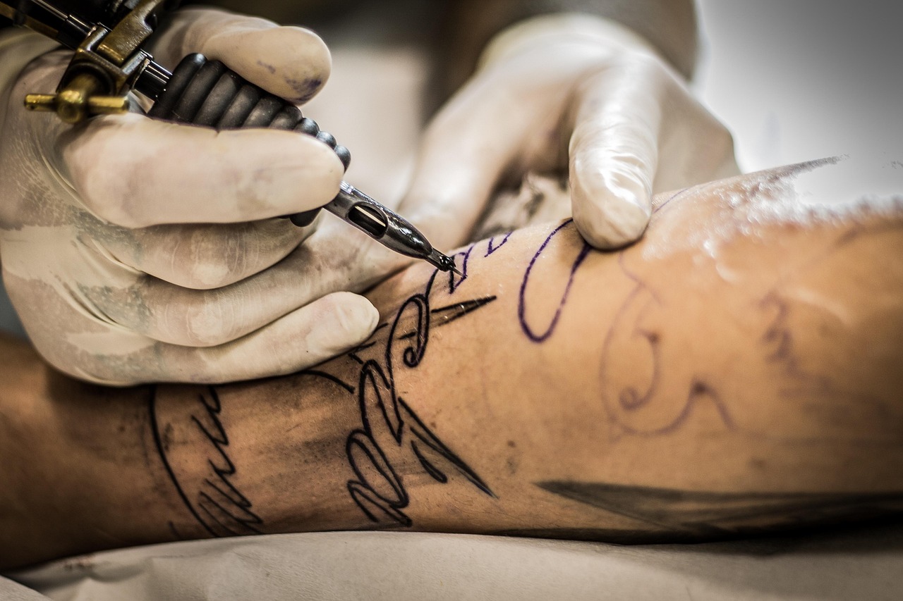 La Storia delle Coverplus Tattoo: Dalla Tradizione all'Innovazione